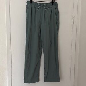 Athleta Cropped Trekkie Pants